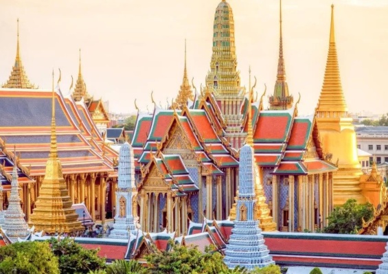 Combiné Immersion au Cœur de la Thaïlande : Bangkok, Chiang Mai, Khao Sok & Plages en Hôtels 3* & 4* Combiné Immersion au Cœur de la Thaïlande : Bangkok, Chiang Mai, Khao Sok & Plages en Hôtels 3* & 4*