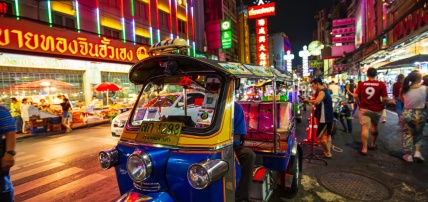 Circuit Thaïlande en Liberté – 13 nuits : Bangkok, Kanchanaburi, Chiang Mai, jungle de Khao Sok & plages de Khao Lak, Circuit Thaïlande, Bangkok par Ôvoyages Circuit Thaïlande en Liberté – 13 nuits : Bangkok, Kanchanaburi, Chiang Mai, jungle de Khao Sok & plages de Khao Lak, Circuit Thaïlande, Bangkok par Ôvoyages