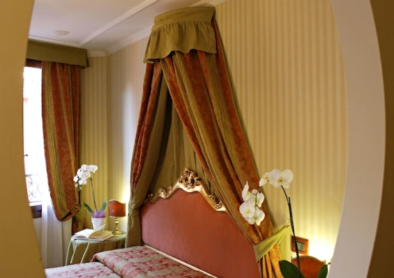Hôtel Kette 4* Hôtel Kette 4*