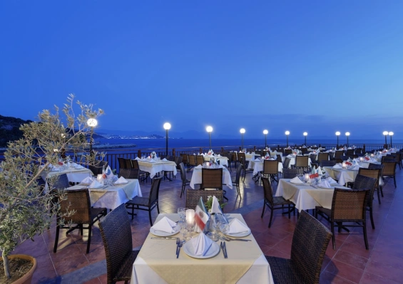 Hôtel Pine Bay Holiday Resort 5* Hôtel Pine Bay Holiday Resort 5*