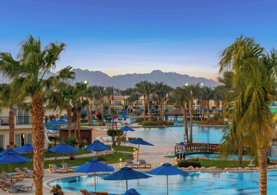 Hôtel DoubleTree by Hilton Sharm El Sheikh - Sharks Bay Resort 4* Hôtel DoubleTree by Hilton Sharm El Sheikh - Sharks Bay Resort 4*