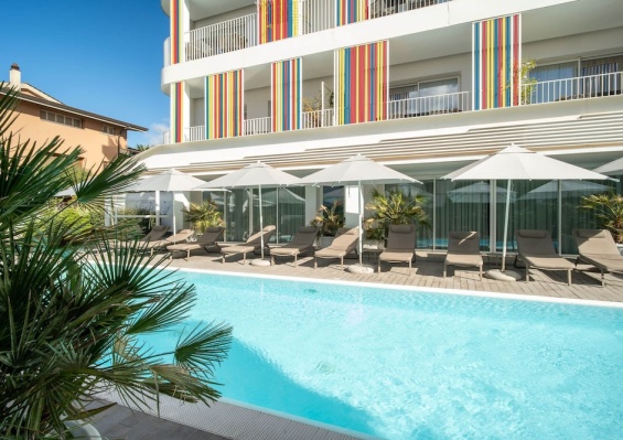 Hôtel Felix Hotel Olbia 4* Hôtel Felix Hotel Olbia 4*