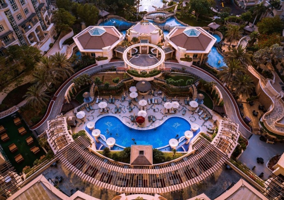 Hôtel Swissôtel Al Murooj Dubai 5* Hôtel Swissôtel Al Murooj Dubai 5*
