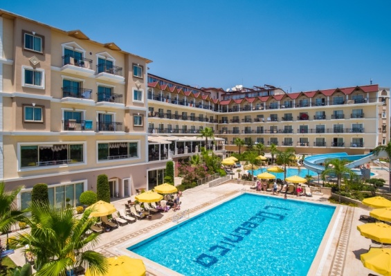 Hôtel L'Océanica Beach Resort 5* Hôtel L'Océanica Beach Resort 5*