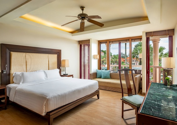 Hôtel Centara Grand Beach Resort Phuket 5* Hôtel Centara Grand Beach Resort Phuket 5*