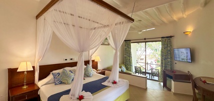 Ôcombiné - Ôclub Sultan Sands Island 4* Sup & Safari 1 nuit Parc de Saadani, Combiné Tanzanie, Zanzibar par Ôvoyages Ôcombiné - Ôclub Sultan Sands Island 4* Sup & Safari 1 nuit Parc de Saadani, Combiné Tanzanie, Zanzibar par Ôvoyages