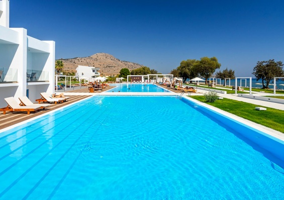 Hôtel Kamari Plus 4* by Ôvoyages Hôtel Kamari Plus 4* by Ôvoyages