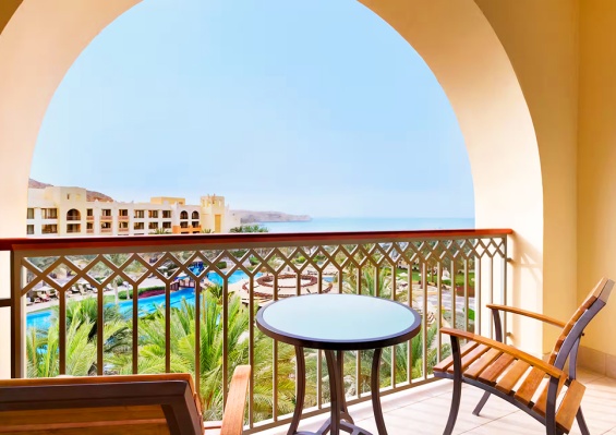 Hôtel DoubleTree by Hilton Muscat Al Waha 5* Hôtel DoubleTree by Hilton Muscat Al Waha 5*