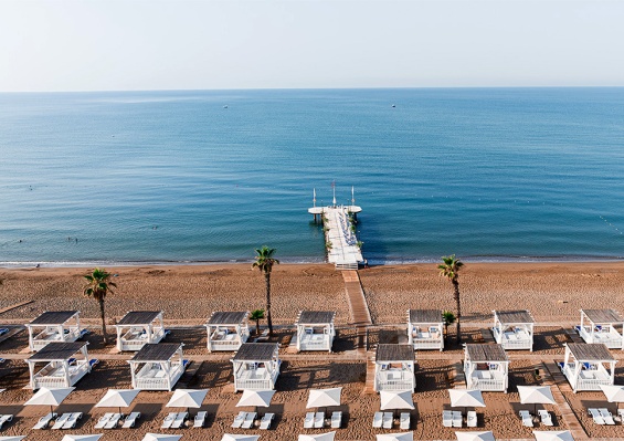 Hôtel Adora & Resort 5* Hôtel Adora & Resort 5*