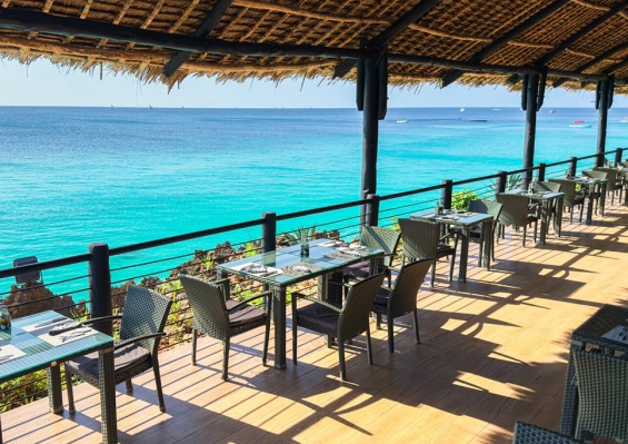 Combiné Royal Zanzibar Beach Resort 5* + Safari 2 nuits dans la réserve de Selous Combiné Royal Zanzibar Beach Resort 5* + Safari 2 nuits dans la réserve de Selous