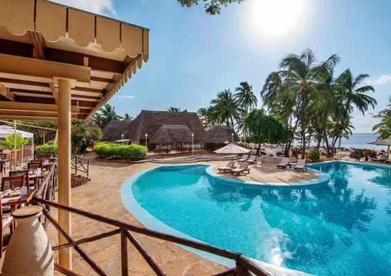 Combiné Circuit Amboseli, Tsavo Ouest & Est en 5 nuits + Ôclub Select Diamonds Malindi 5* Combiné Circuit Amboseli, Tsavo Ouest & Est en 5 nuits + Ôclub Select Diamonds Malindi 5*