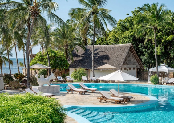 Combiné Circuit Amboseli, Tsavo Ouest & Est en 5 nuits + Ôclub Select Diamonds Malindi 5* Combiné Circuit Amboseli, Tsavo Ouest & Est en 5 nuits + Ôclub Select Diamonds Malindi 5*