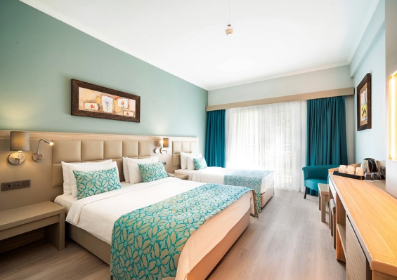 Hôtel & Spa Aquafantasy Aquapark 5* Hôtel & Spa Aquafantasy Aquapark 5*