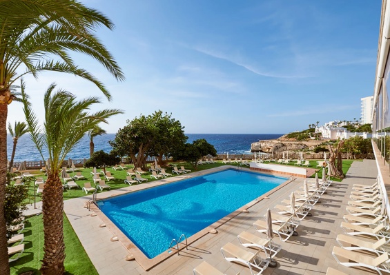 Hôtel Alua Calas De Mallorca Resort 4* by Ôvoyages Hôtel Alua Calas De Mallorca Resort 4* by Ôvoyages
