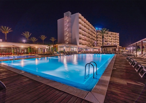 Ôclub Experience Alua Illa De Menorca 4* Ôclub Experience Alua Illa De Menorca 4*