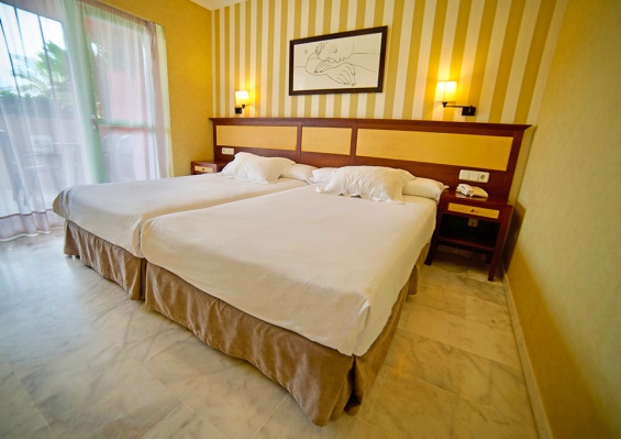 Hôtel Holiday World RIWO 4* Hôtel Holiday World RIWO 4*
