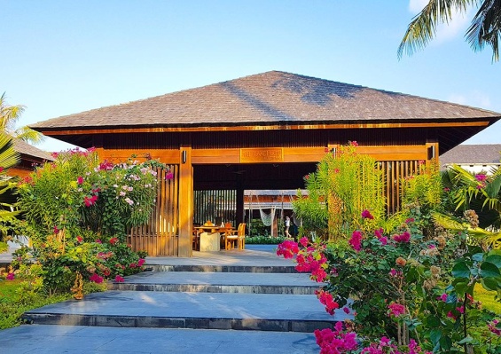Hôtel The Barefoot Eco 4* Hôtel The Barefoot Eco 4*