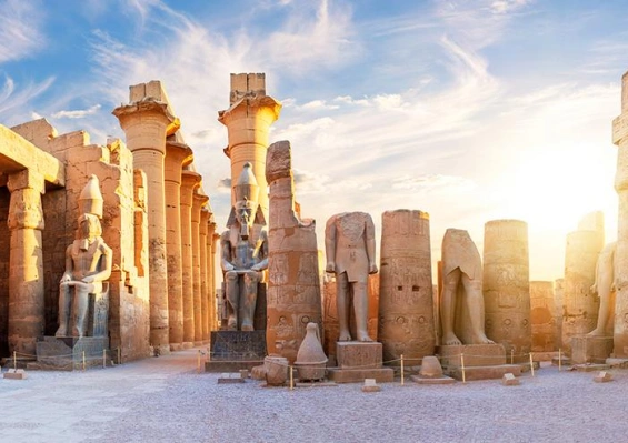 Combiné Sobek 5* - Mini croisière sur le Nil & Le Caire Combiné Sobek 5* - Mini croisière sur le Nil & Le Caire