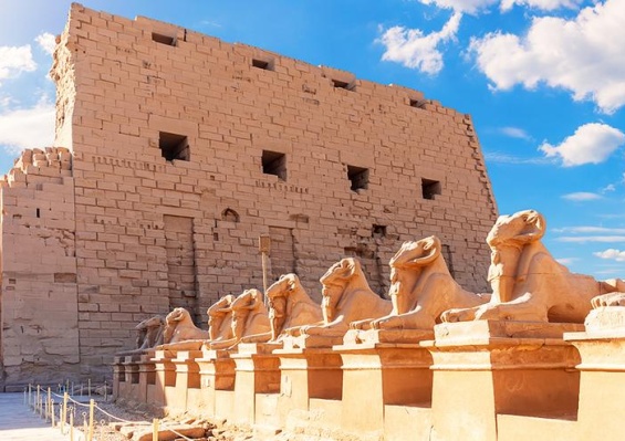 Combiné Sobek 5* - Mini croisière sur le Nil & Le Caire Combiné Sobek 5* - Mini croisière sur le Nil & Le Caire