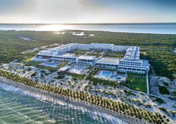 Hôtel Riu Palace Costa Mujeres 5* Hôtel Riu Palace Costa Mujeres 5*