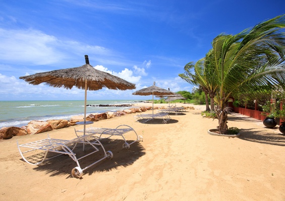 Combiné Circuit Découverte de la Mangrove 3* & Ôclub Experience African Village Bougainvillées 3* Combiné Circuit Découverte de la Mangrove 3* & Ôclub Experience African Village Bougainvillées 3*