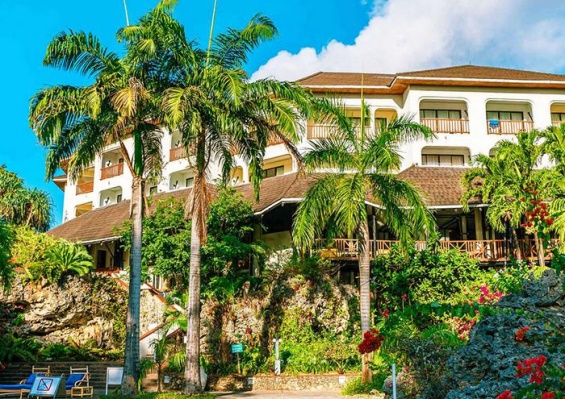 Hôtel Diani Reef Beach Resort & Spa 4* + Safari 2 nuits Hôtel Diani Reef Beach Resort & Spa 4* + Safari 2 nuits
