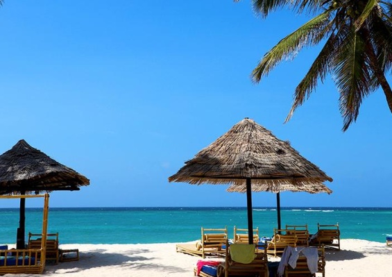 Hôtel Diani Reef Beach Resort & Spa 4* + Safari 2 nuits Hôtel Diani Reef Beach Resort & Spa 4* + Safari 2 nuits