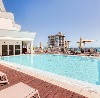 Hôtel Vila Baleira Funchal 4*, Séjour Portugal, Madère, Île de Madère par Ôvoyages Hôtel Vila Baleira Funchal 4*, Séjour Portugal, Madère, Île de Madère par Ôvoyages