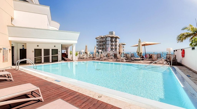 Hôtel Vila Baleira Funchal 4*, Séjour Portugal, Madère, Île de Madère par Ôvoyages Hôtel Vila Baleira Funchal 4*, Séjour Portugal, Madère, Île de Madère par Ôvoyages
