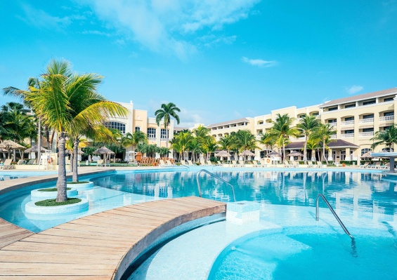 Hôtel Iberostar Waves Rose Hall Beach 5* Hôtel Iberostar Waves Rose Hall Beach 5*