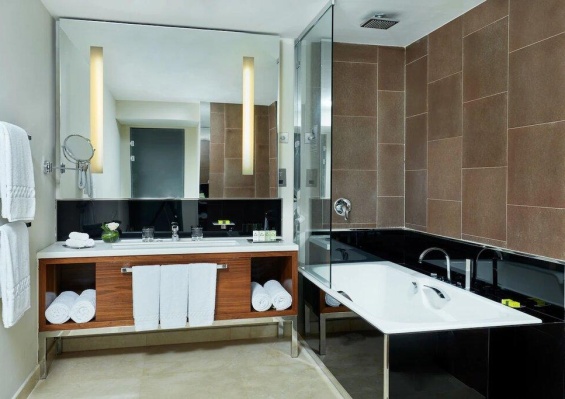 Hôtel Intercontinental Doha The City 5* Hôtel Intercontinental Doha The City 5*