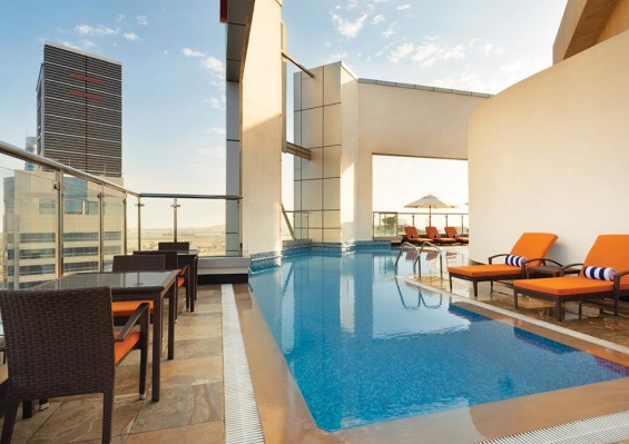 Hôtel Ramada by Wyndham Abu Dhabi Corniche 4* Hôtel Ramada by Wyndham Abu Dhabi Corniche 4*