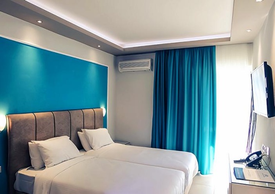 Hôtel Royal Hotel & Suites 4* by Ôvoyages Hôtel Royal Hotel & Suites 4* by Ôvoyages