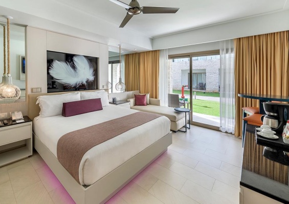 Hôtel Royalton Chic Punta Cana, An Autograph Collection All-Inclusive Resort & Casino 5* Adult Only +18 Hôtel Royalton Chic Punta Cana, An Autograph Collection All-Inclusive Resort & Casino 5* Adult Only +18