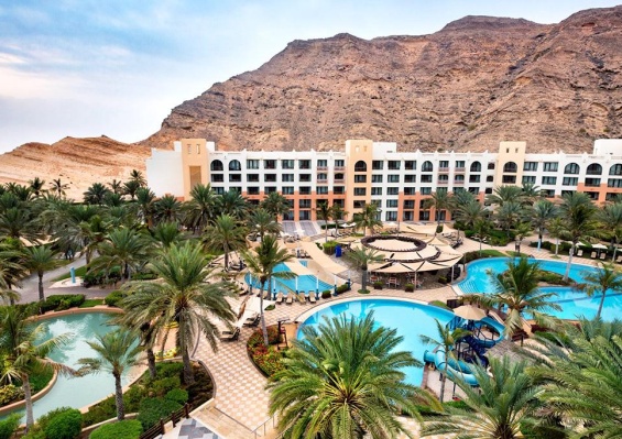 Hôtel DoubleTree by Hilton Muscat Al Waha 5* Hôtel DoubleTree by Hilton Muscat Al Waha 5*