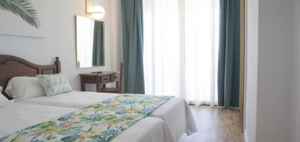 Hôtel Dorobe San Fermín 3*, Séjour Espagne & ses îles, Espagne continentale, Andalousie par Ôvoyages Hôtel Dorobe San Fermín 3*, Séjour Espagne & ses îles, Espagne continentale, Andalousie par Ôvoyages