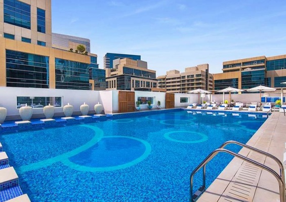 Hôtel DoubleTree by Hilton Dubaï - Business Bay 4* Hôtel DoubleTree by Hilton Dubaï - Business Bay 4*