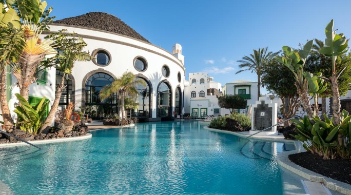 Hôtel The Volcan Lanzarote 5* by Ôvoyages, Séjour Espagne & ses îles, Canaries, Lanzarote par Ôvoyages Hôtel The Volcan Lanzarote 5* by Ôvoyages, Séjour Espagne & ses îles, Canaries, Lanzarote par Ôvoyages