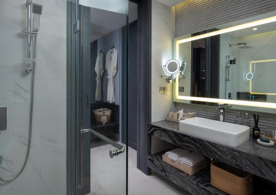 Hôtel Wyndham Grand Nai Harn Beach Phuket 5* Hôtel Wyndham Grand Nai Harn Beach Phuket 5*