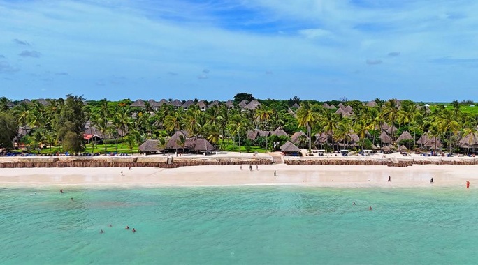 Ôcombiné - BlueBay Beach Resort 5* & safari 2 nuits Saadani, Séjour Tanzanie, Zanzibar par Ôvoyages Ôcombiné - BlueBay Beach Resort 5* & safari 2 nuits Saadani, Séjour Tanzanie, Zanzibar par Ôvoyages