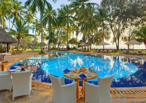Hôtel BlueBay Beach Resort & Spa 5* + Safari 1 nuit en avion Hôtel BlueBay Beach Resort & Spa 5* + Safari 1 nuit en avion